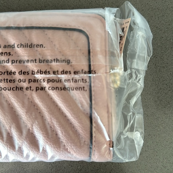 Victoria's Secret LARGE WALLET WITH ZIP / Orchid Blush / V-Quilt & Monogram NEW - Picture 12 of 12